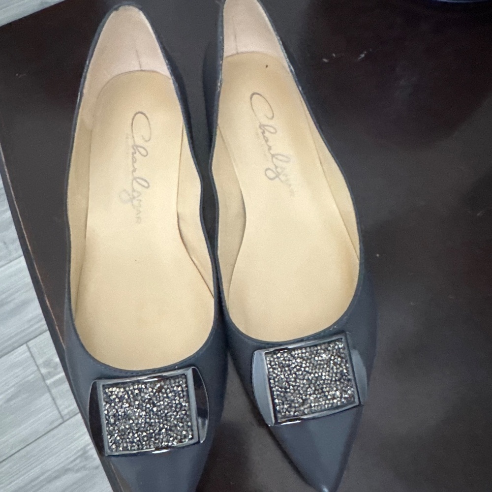 Charly Amar Leather Flat (gently worn) - Picture 6 of 9